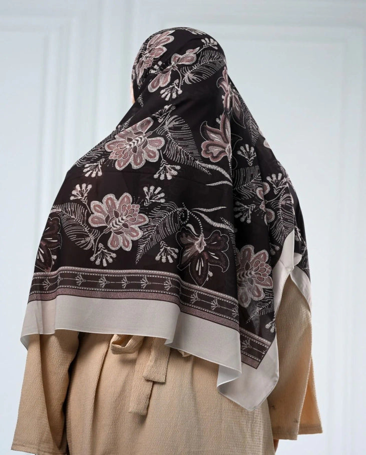 Rose Noir Malezy