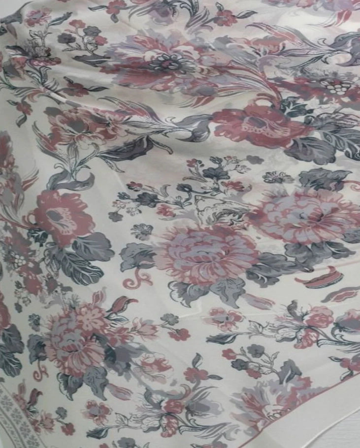 White Rose Khimar