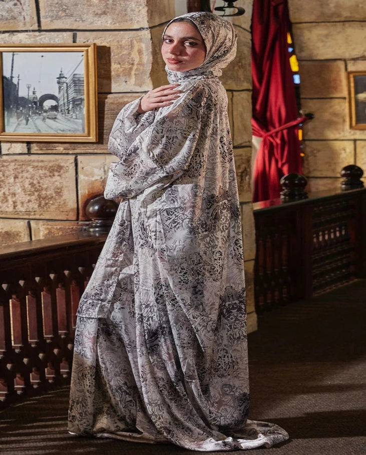 Silver Damask Isdal
