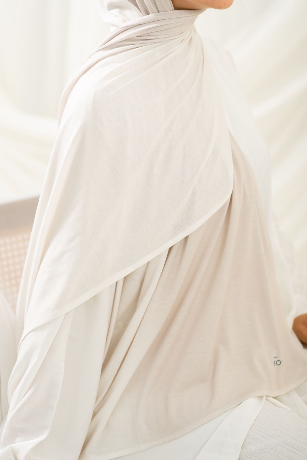 Light Beige x Off White Kuwaiti Dedrade