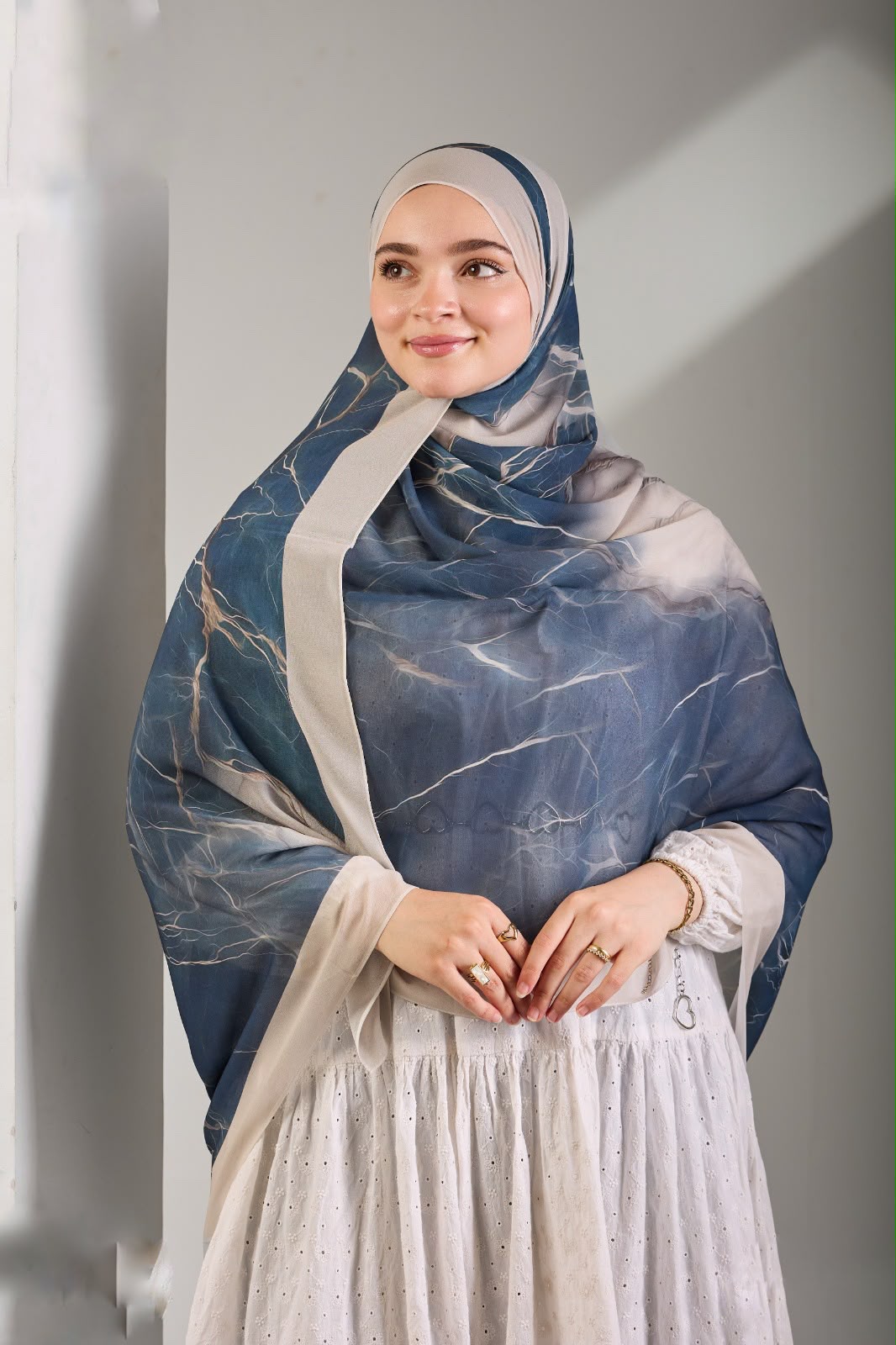 Blue Quartz Khimar
