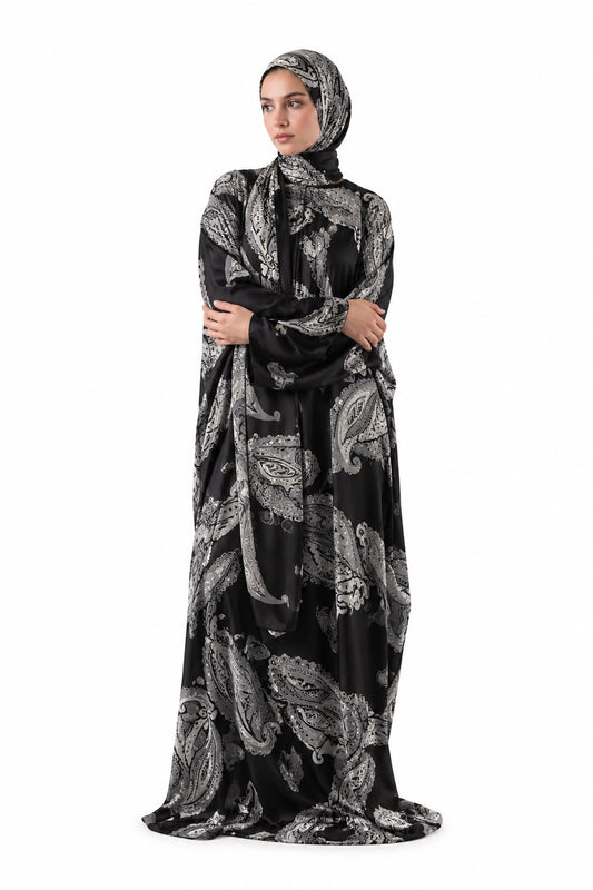 Plum Paisley Satin Isdal