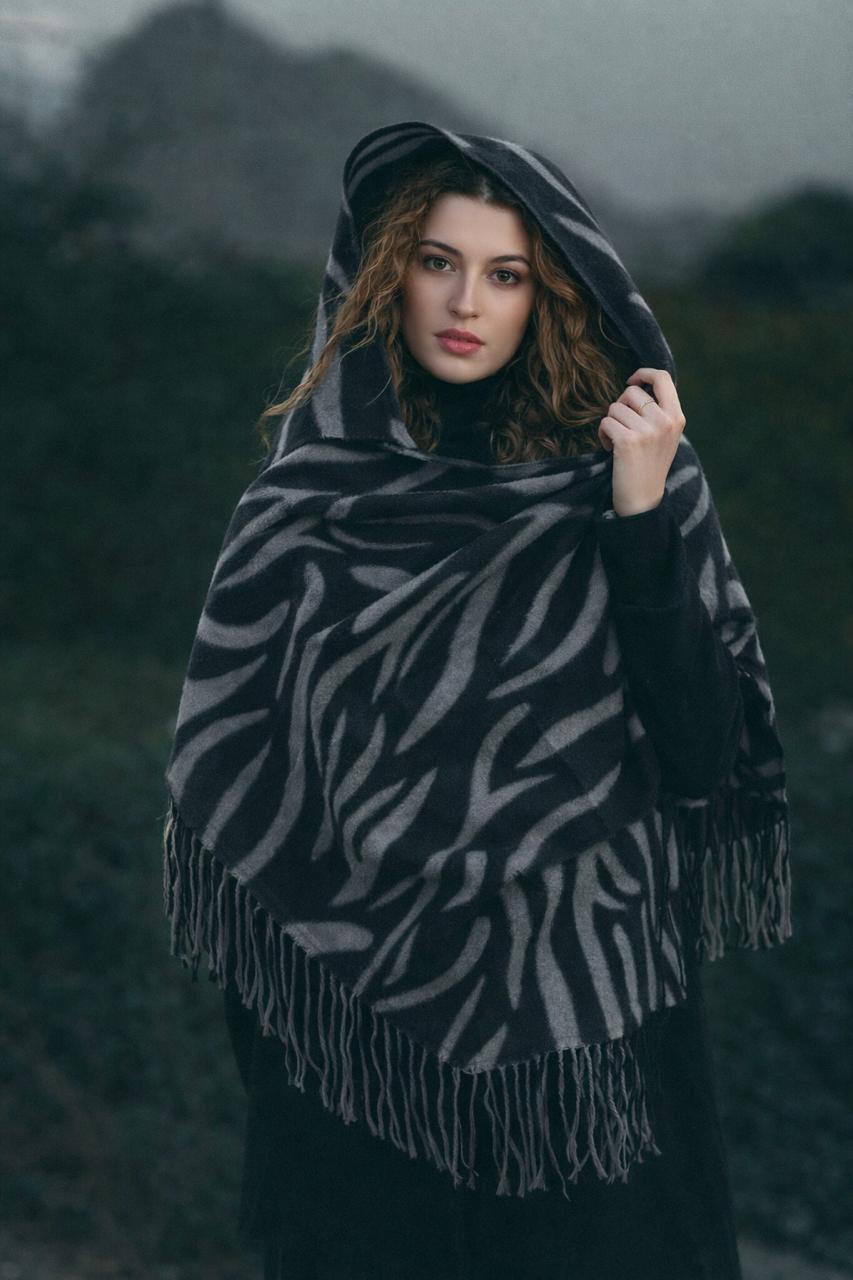 Zebra Lines Shawl