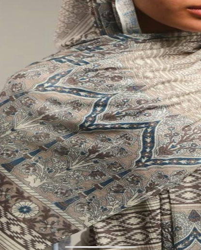 Mistblue Kuwaiti scarf