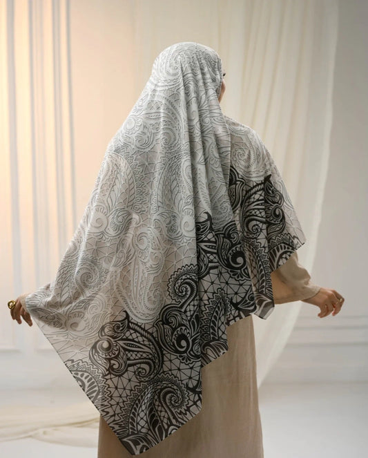 Silver Lace Khimar