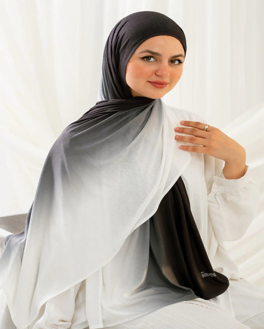 Black x white Kuwaiti Dedrade