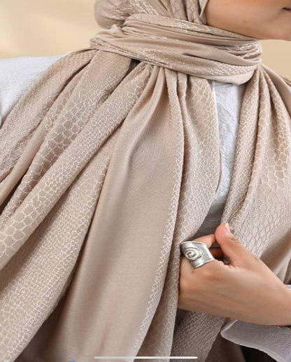 Kuwaiti Veora Basic Beige
