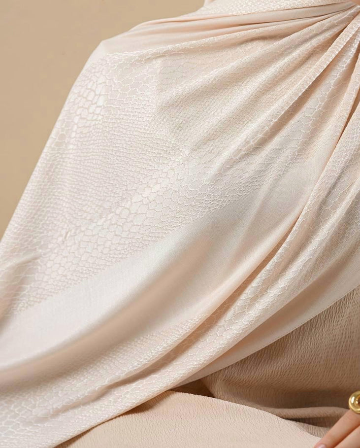 Kuwaiti Veora Light Beige