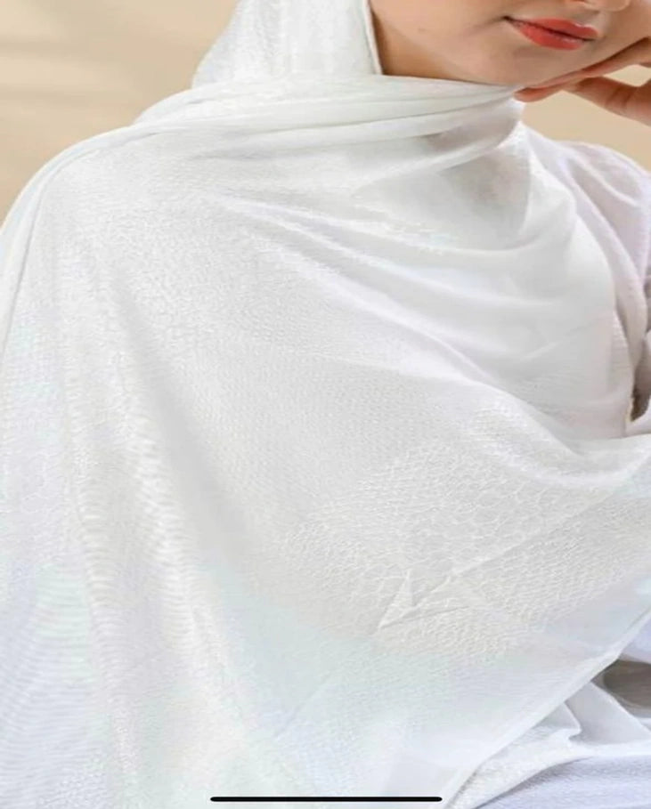 Kuwaiti Veora Off White
