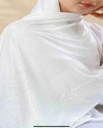 Kuwaiti Veora Off White