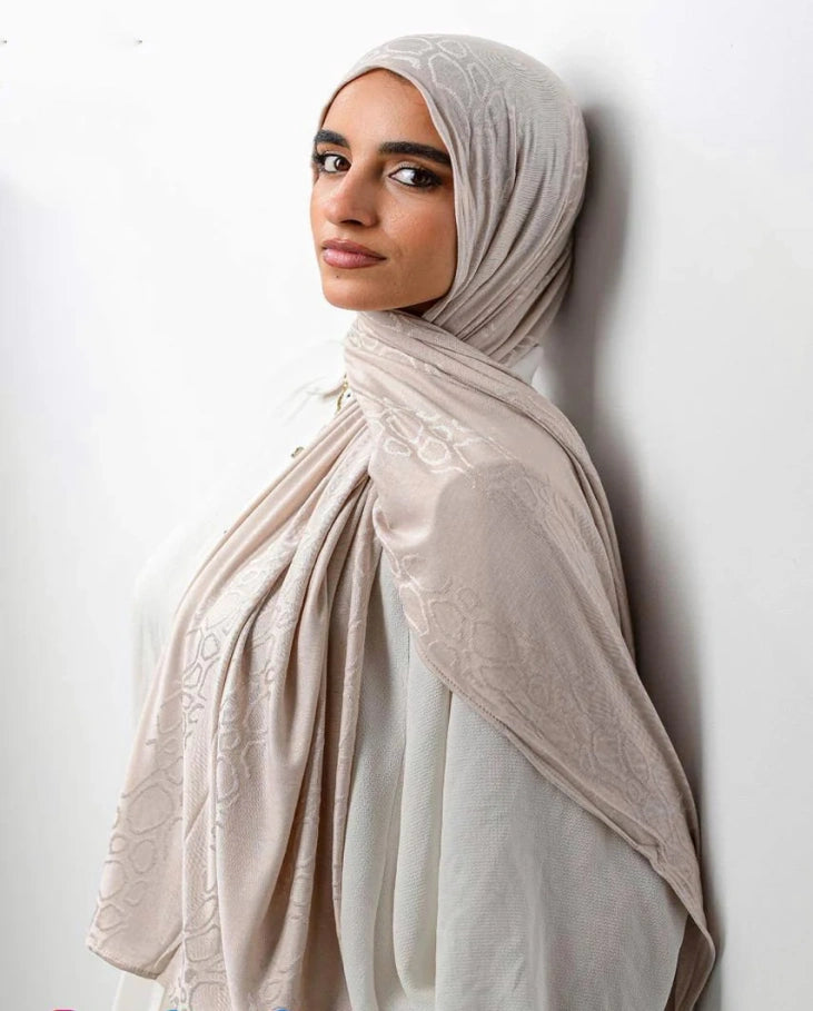 Kuwaiti snake Beige