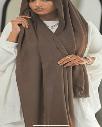 Modal Dark Café